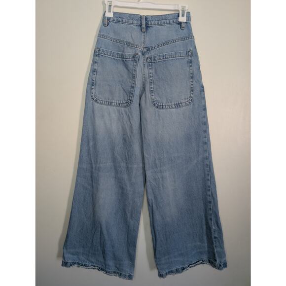 Frame Denim Skater High Rise Wide Leg Loose Fit Jeans in Light Blue Wash Size 23 - Picture 7 of 9